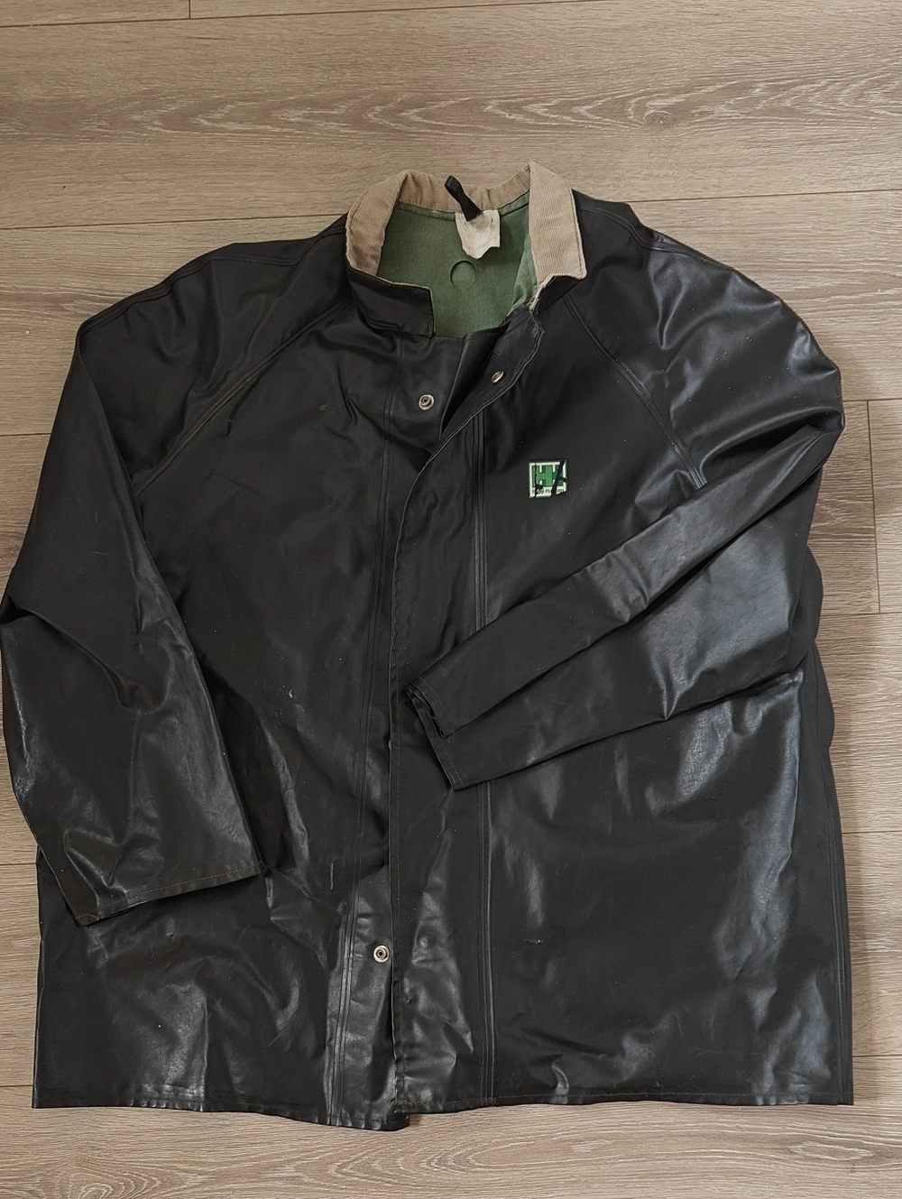 Vtg Jelly Hansen Men's Black Rain Jacket with Green Lining XL